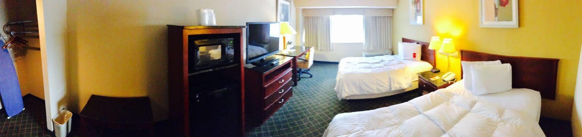 Rodeway Inn Sandston Exterior foto